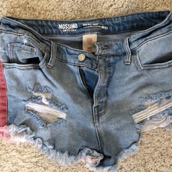 High Rise shorts - Picture 3 of 4